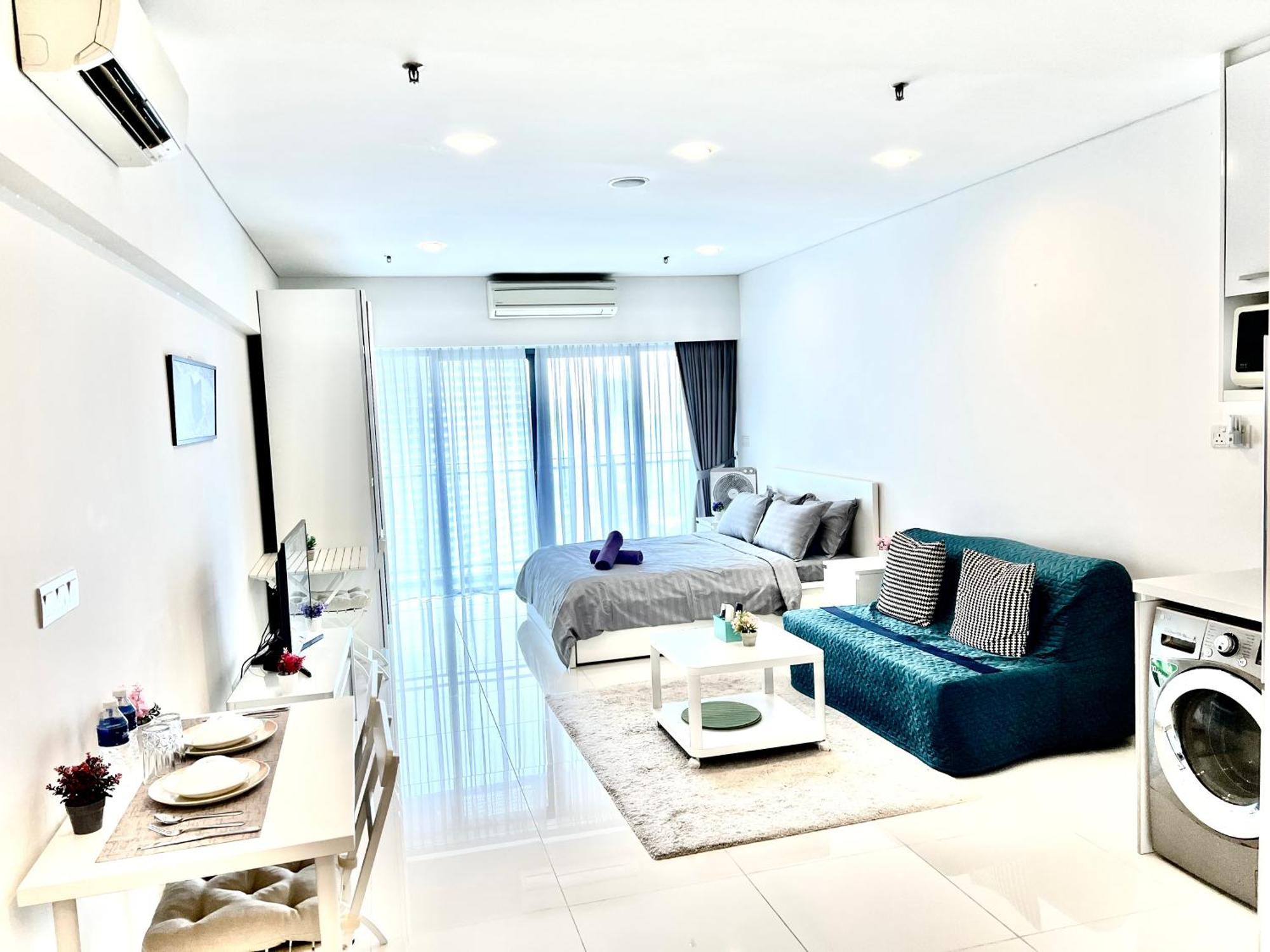 Summer Suites Klcc By Whollmark Kuala Lumpur Exterior photo